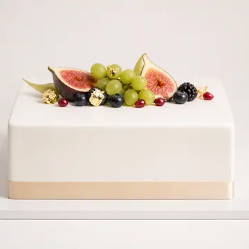 Свадебный торт: Золотой, Квадрат, Сахарная Мастика, 1 ярус, Сезонные Фрукты, 3 кг
